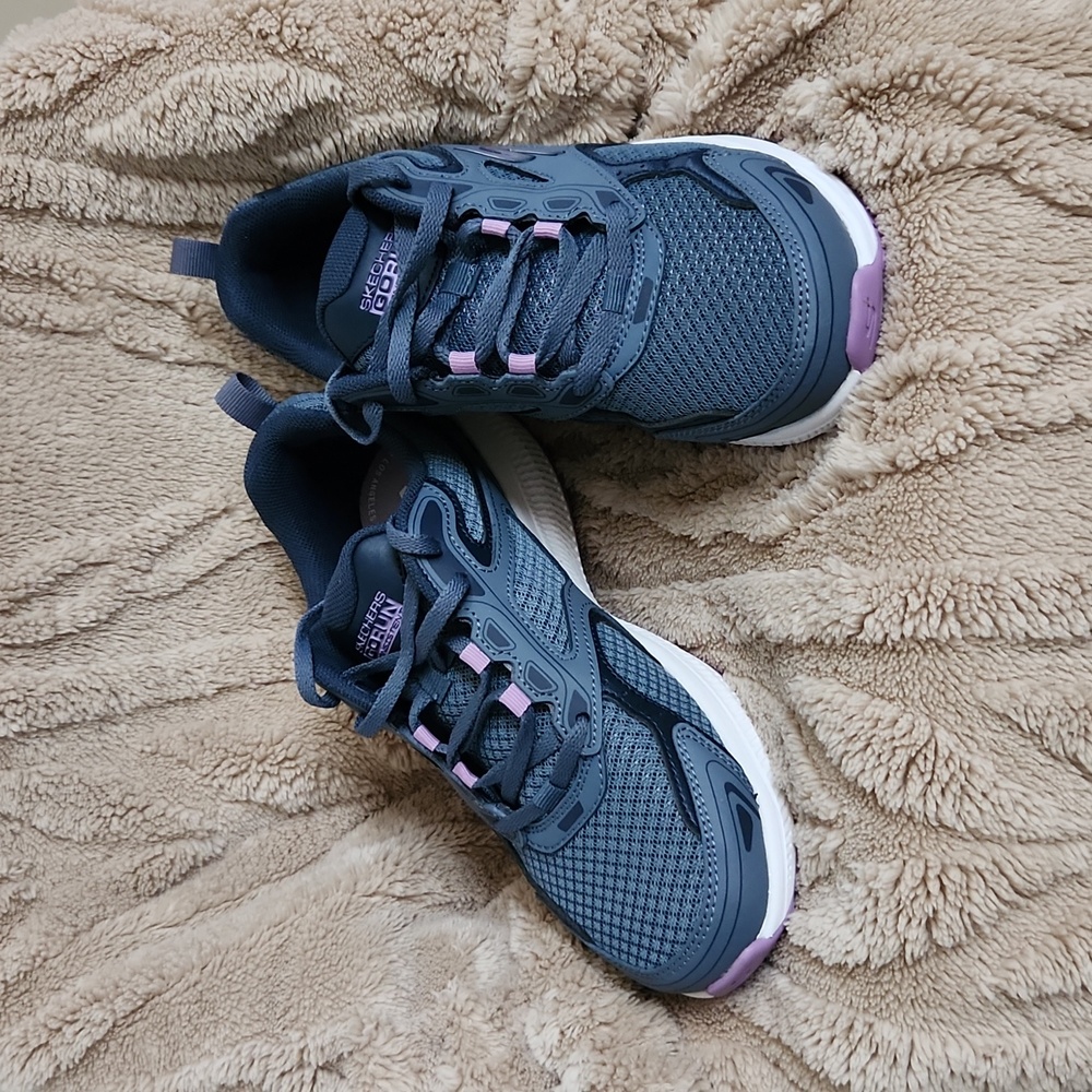Skechers Go Run Consistent Women's Sz 6